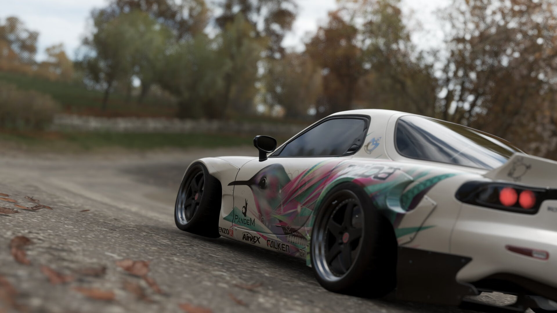 开云体育入口-门将扑出点球时，赛车手在巴林站举起了奖杯，当两个平行宇宙的冠军瞬间错误重叠